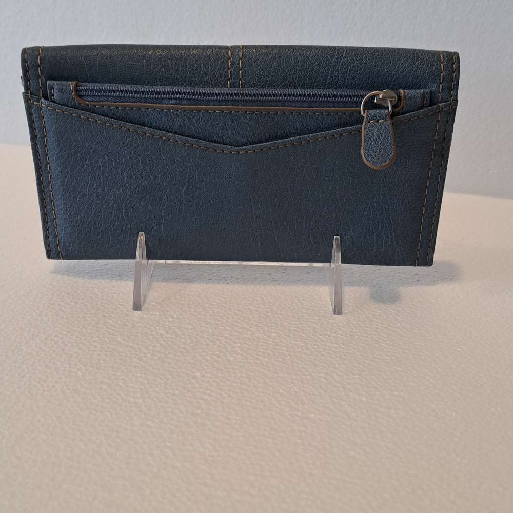 Relic Blue Wallet and Card Holder Set - Picture 9 of 9